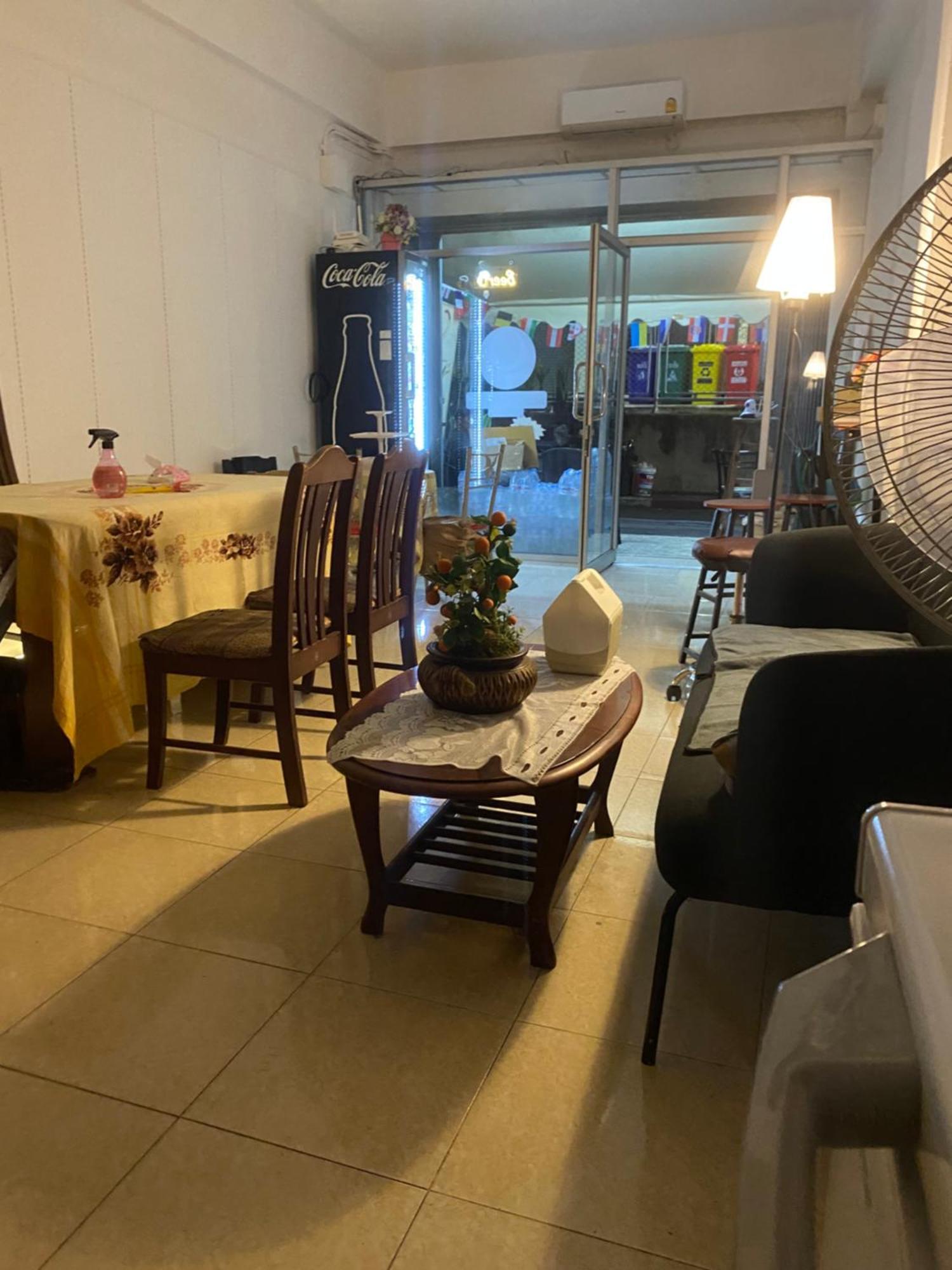 Sleep Break Hostel Sathon Bangkok Exterior foto